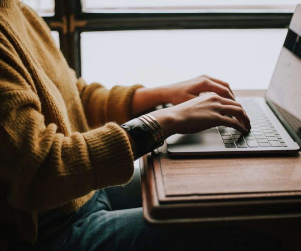 christin-hume-mfB1B1s4sMc-unsplash